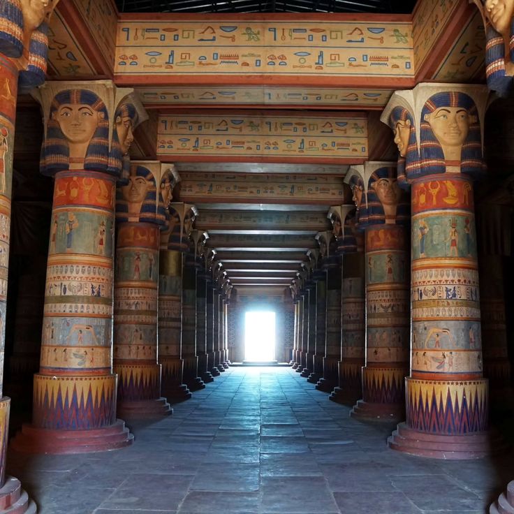 Villa des Orangers outdoor dining, Morocco